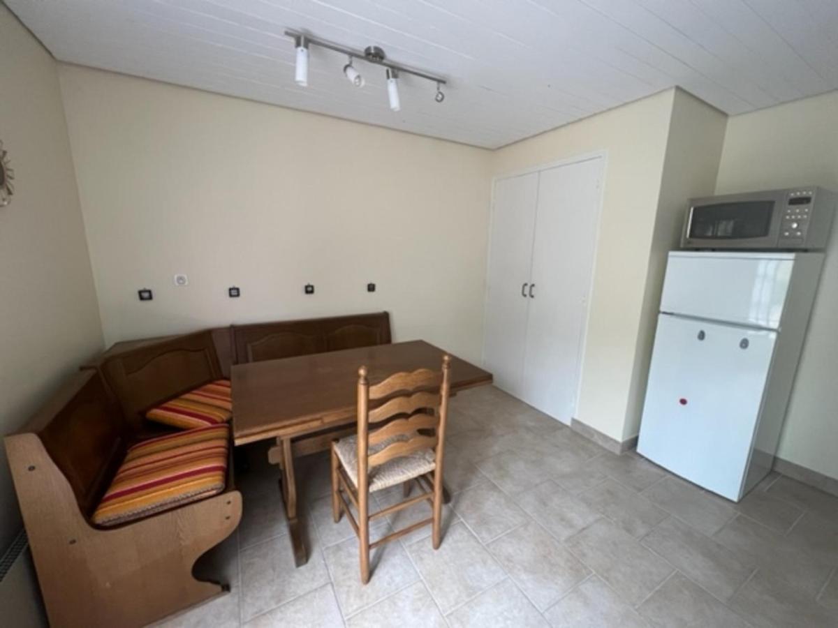 Bas De Villa En Face Du Lac De Savines Eksteriør billede